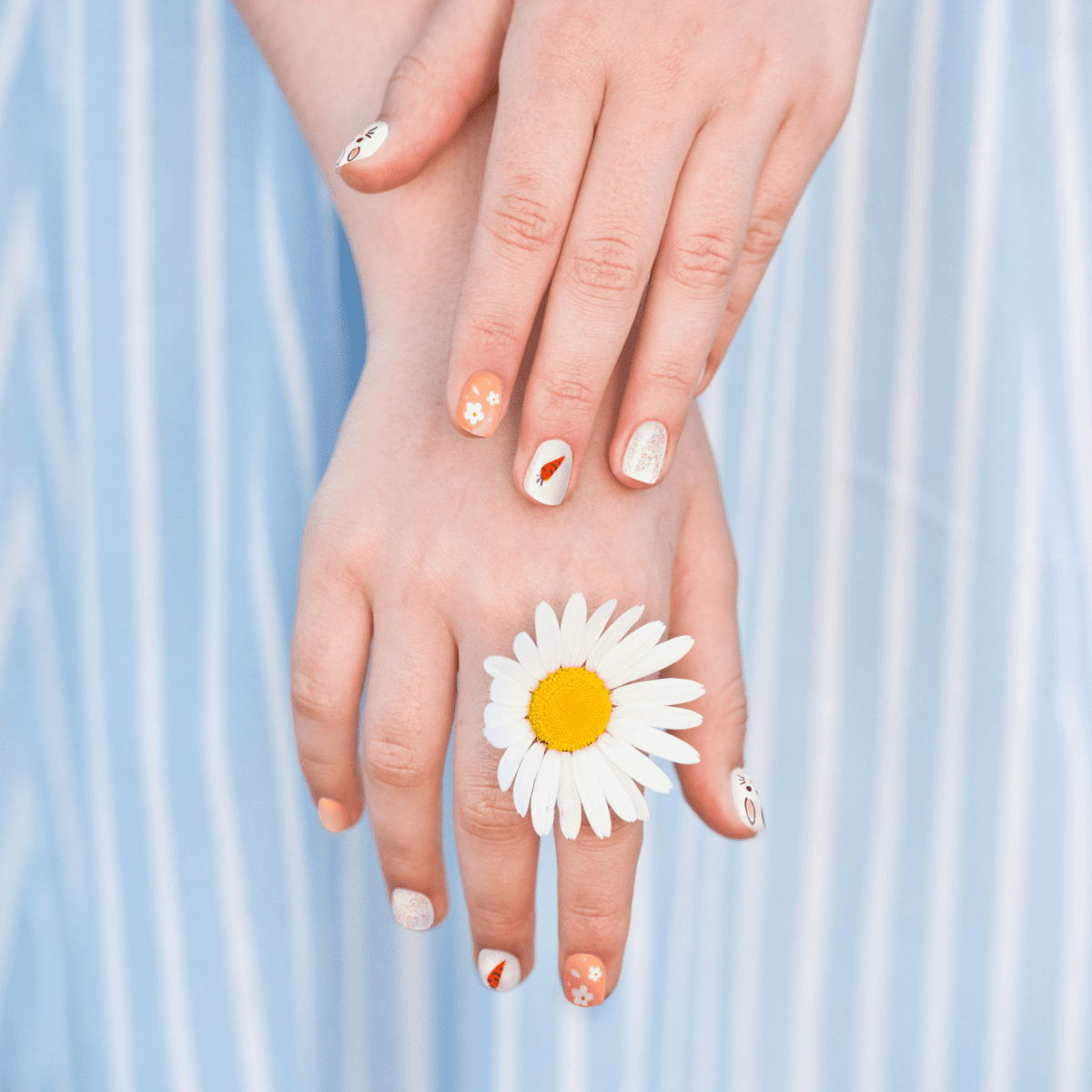 imPRESS MINI Press-On Manicure for Kids - Easter Bunny