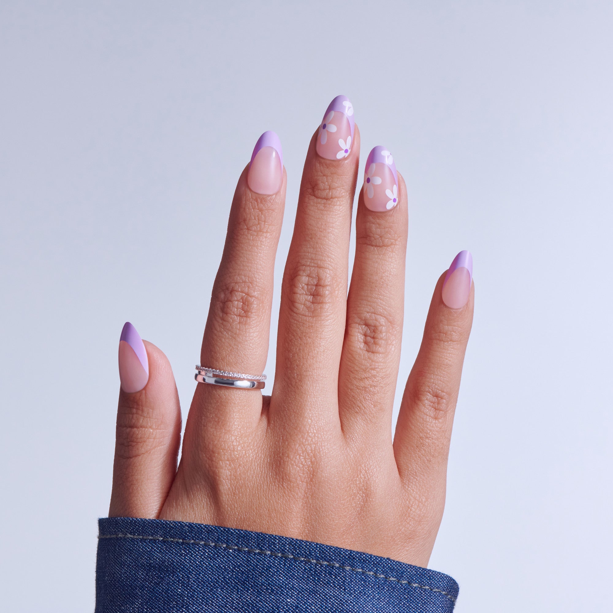 KISS CORE Design Press On Glue Nails - Chasing Sunshine