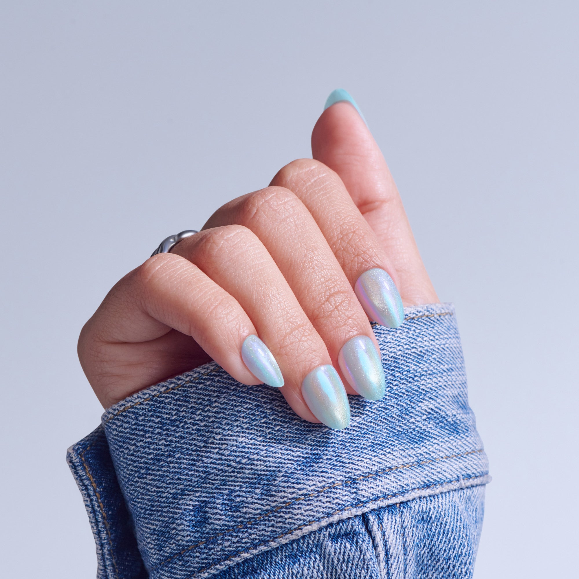 KISS GLAM Embellished Press On Glue Nails - Sugar Lake