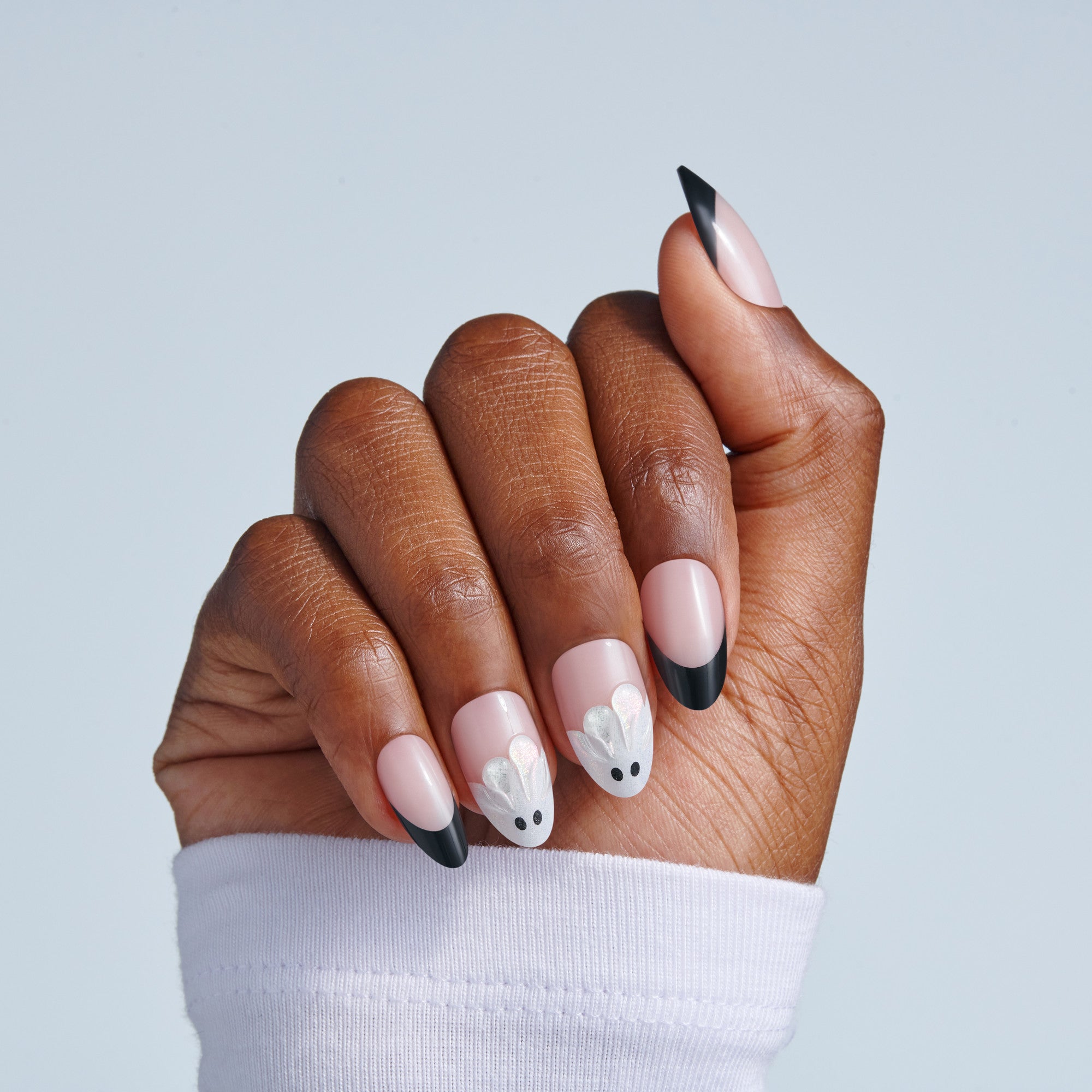 Kiss Haunt Halloween Press On Fake Glue Nails - Midnight Makeover | French Design, Black & White, Medium, Almond, Glow In The Dark