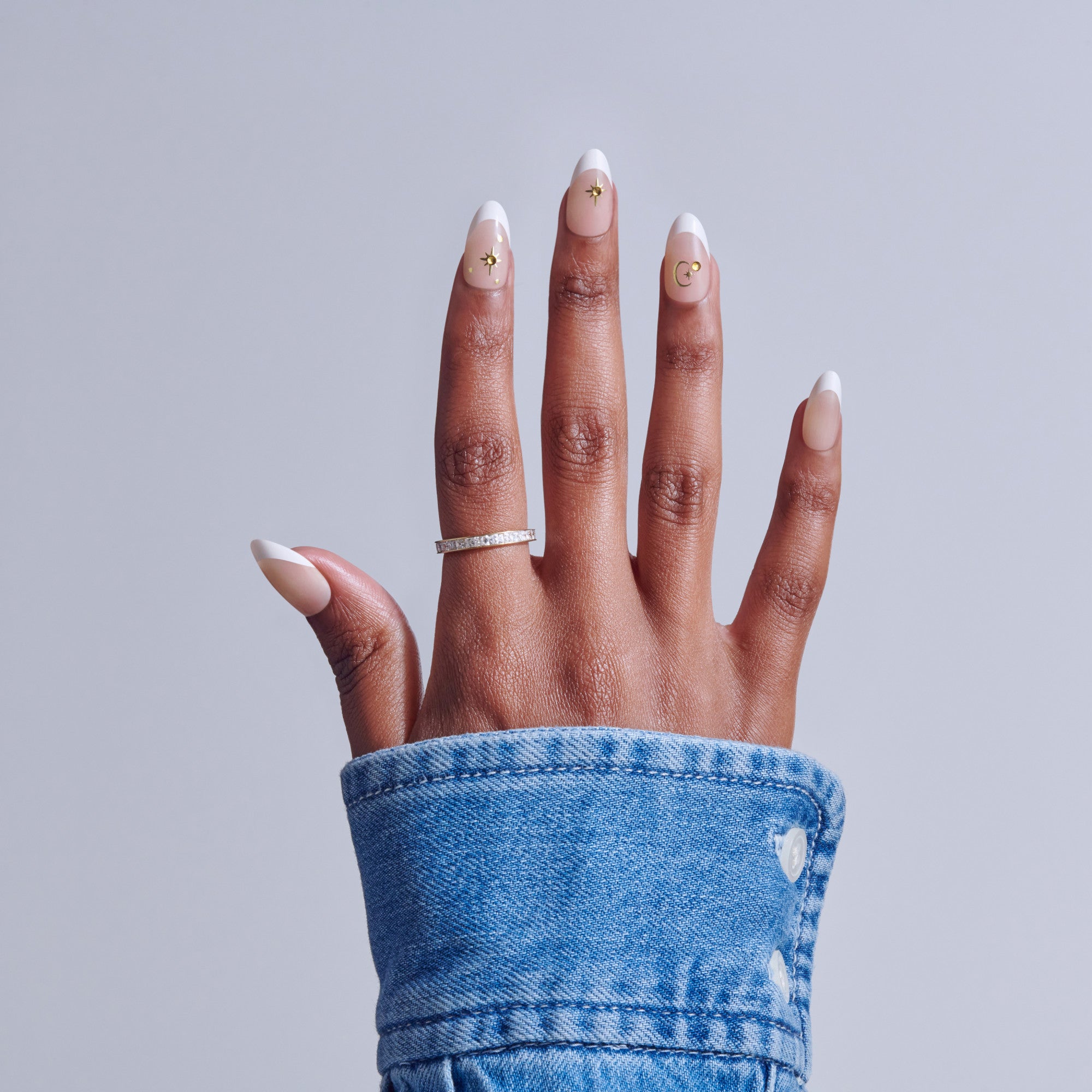 KISS GLAM 3D & Jewel Press On Glue Nails – Zephyr