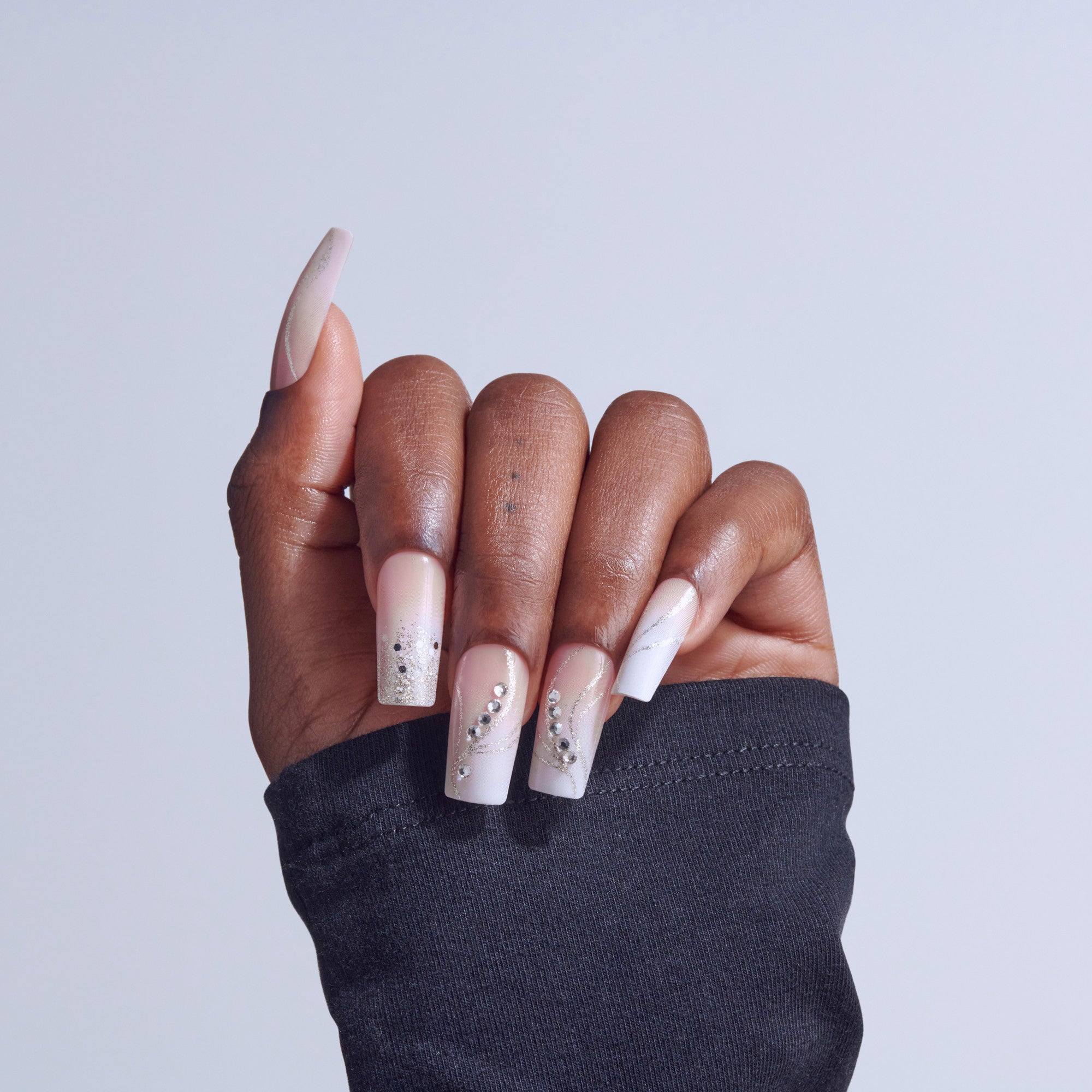 KISS GLAM 3D & Jewel Press On Glue Nails - Wrapped in Beauty