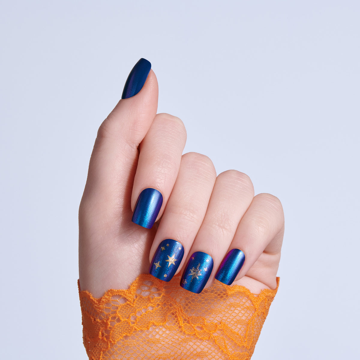 Kiss Merry Holiday Press On Fake Glue Nails - Wrapped In Warmth | Design, Blue, Short, Squoval