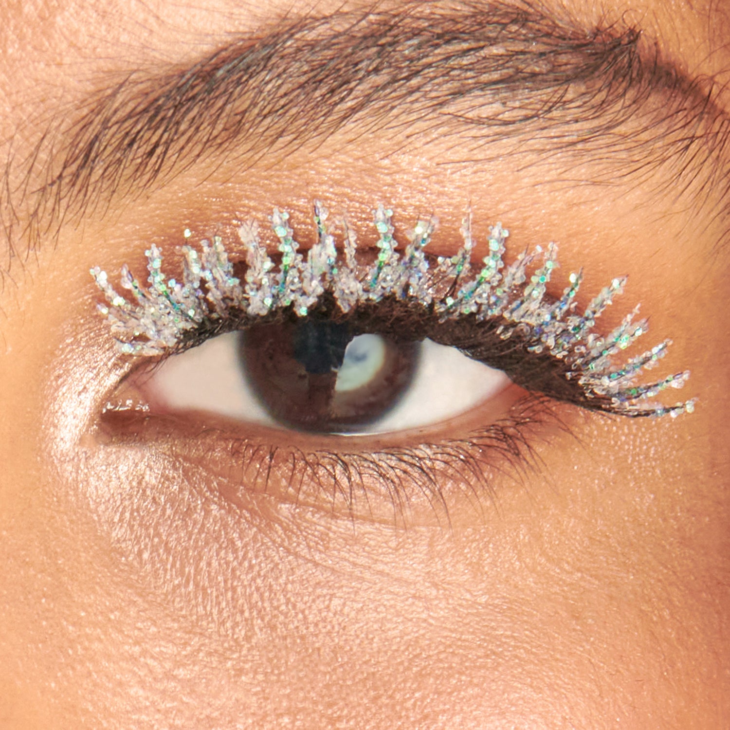 KISS So Natural Holiday False Eyelashes – Fluffy Natural