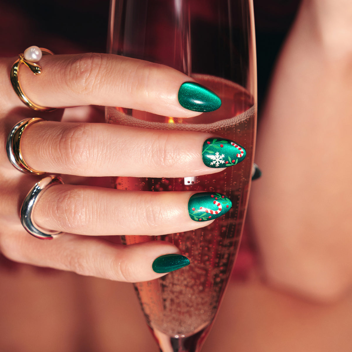 Kiss Merry Holiday Press On Fake Glue Nails Almond - Gifted Glam | Design, Green, Short, Almond