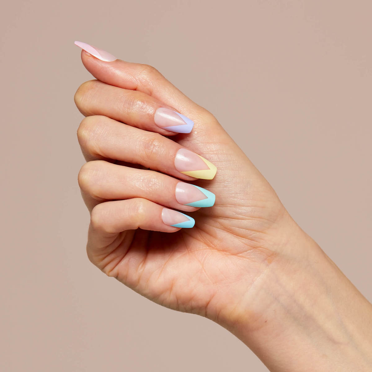 KISS Voguish Fantasy Manicure & Special Design Pedicure Set - Pastel Mate