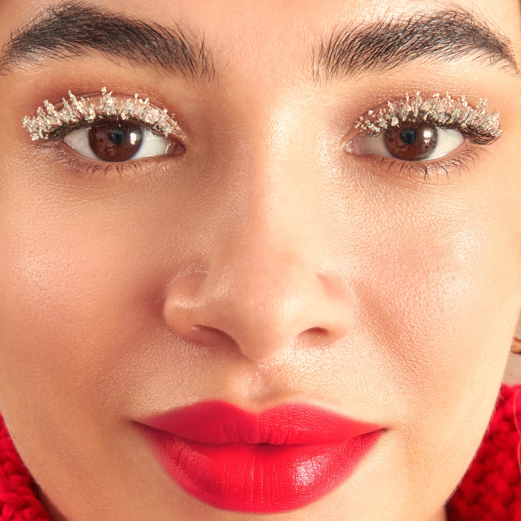 KISS So Natural Holiday False Eyelashes – Shy Natural