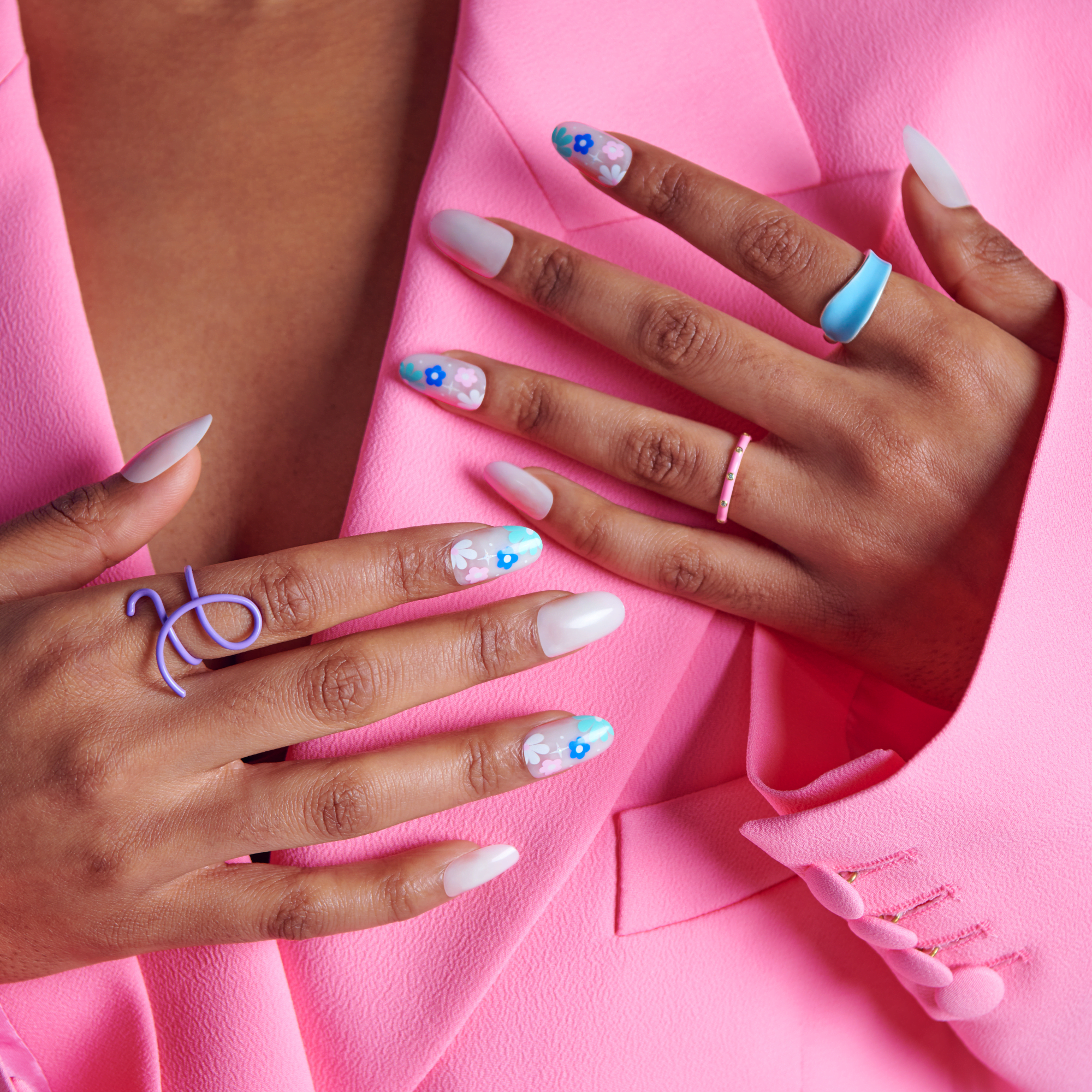 KISS Voguish Fantasy Press On Glue Nails - Blisspop