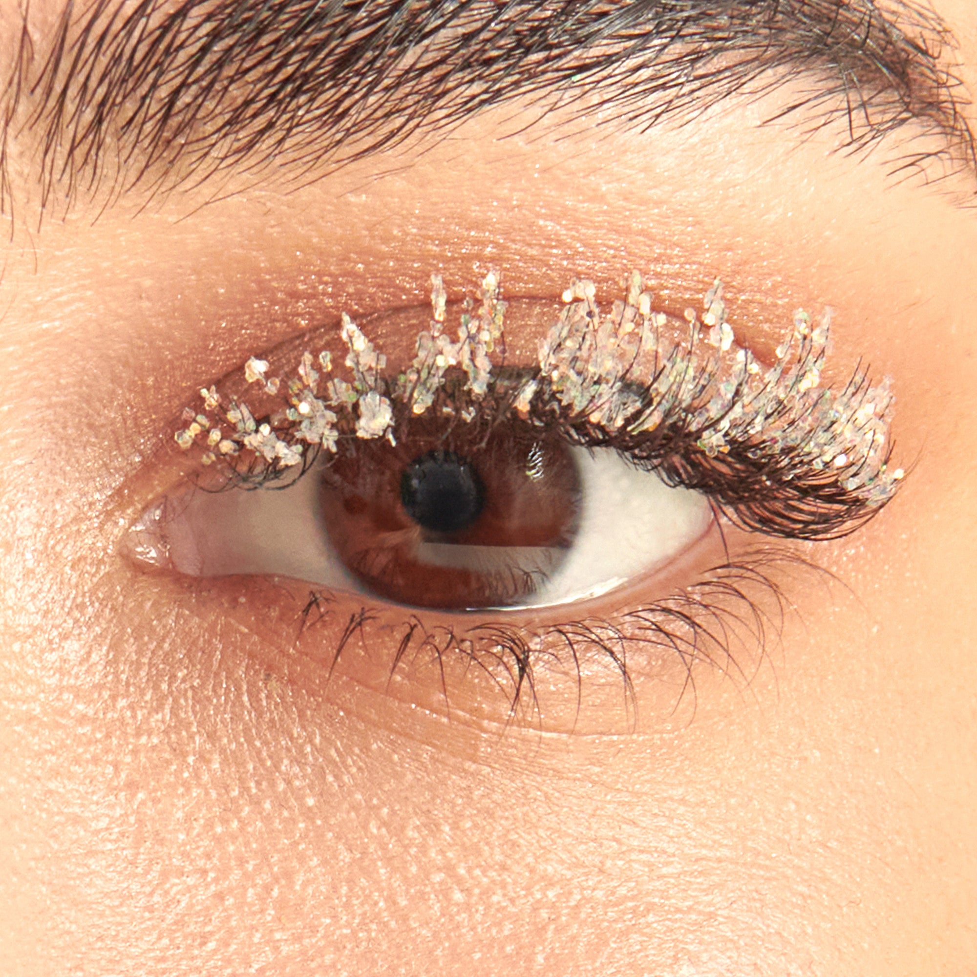 KISS So Natural Holiday False Eyelashes – Shy Natural