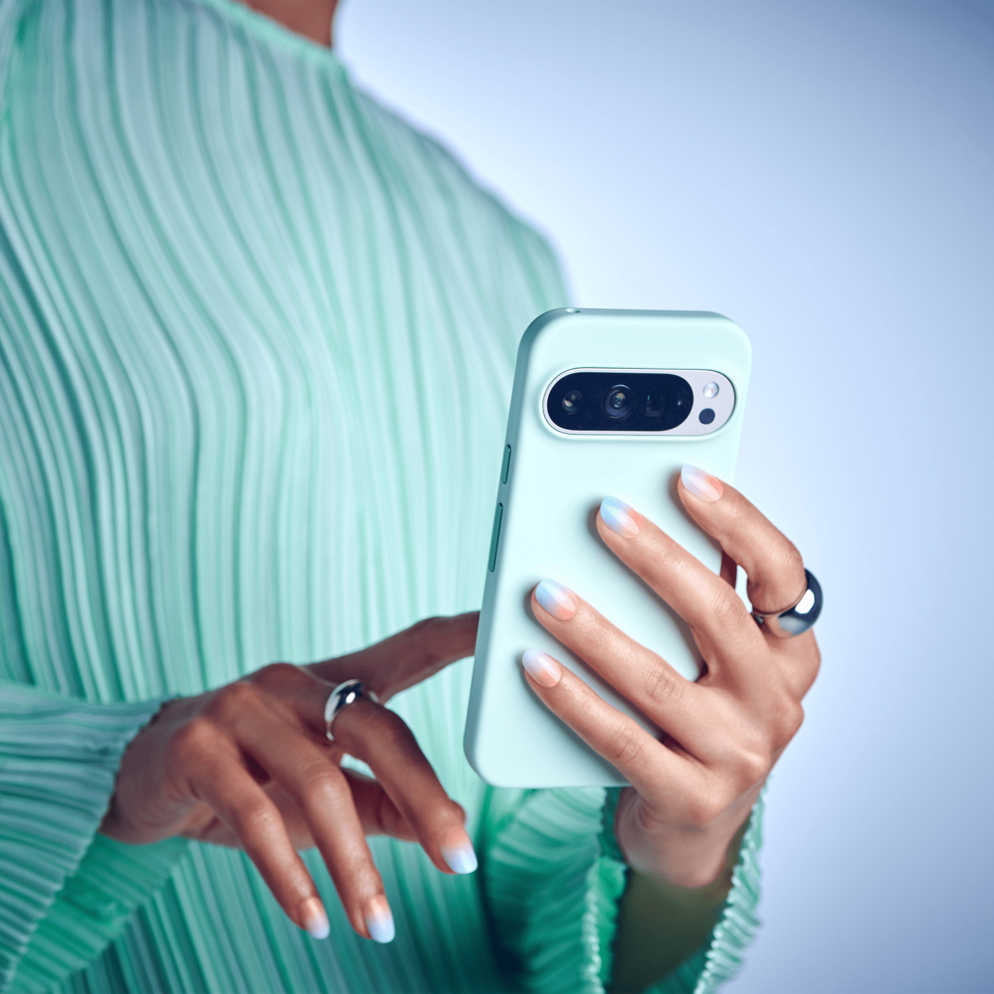 KISS Voguish Fantasy Press On Glue Nails - Wild Nights