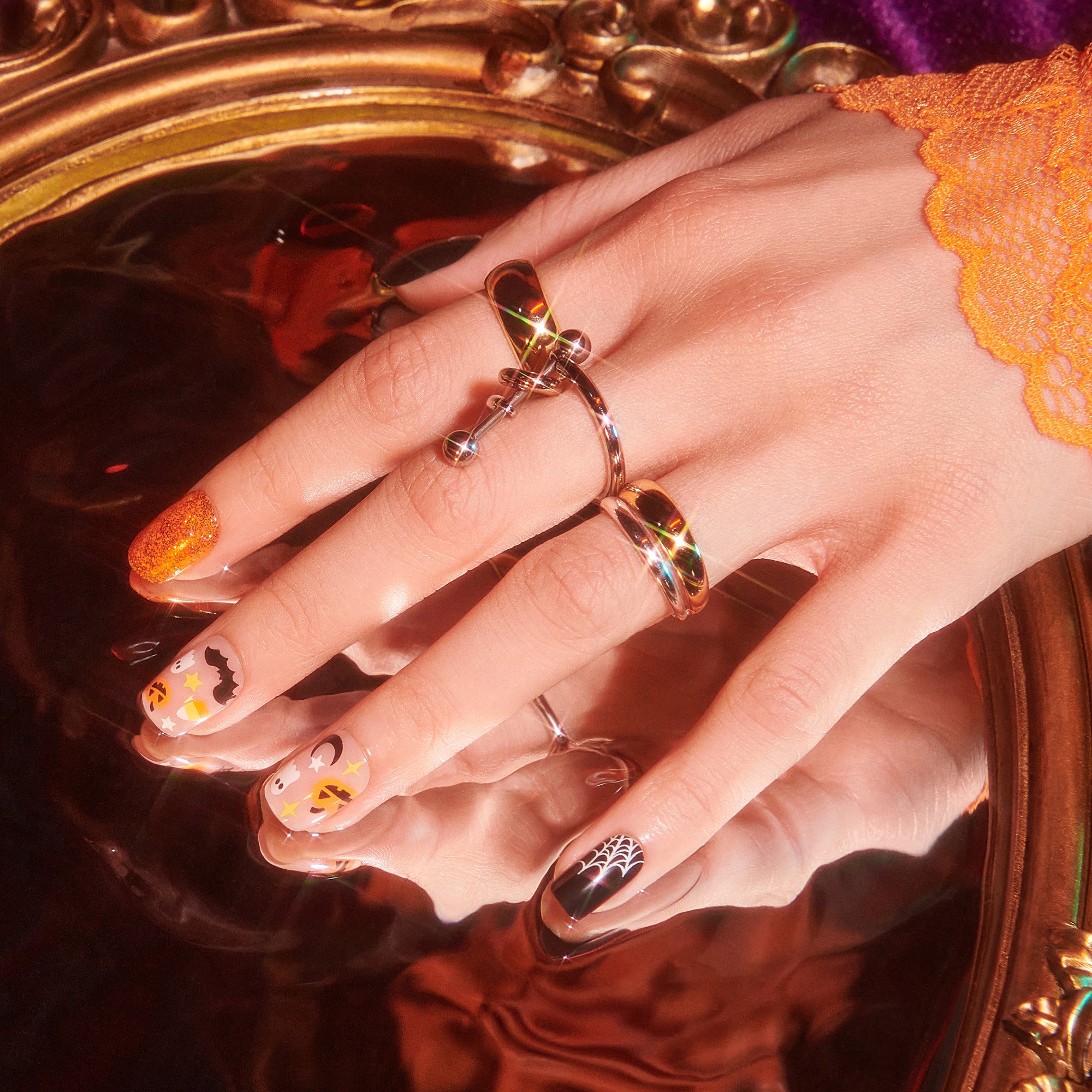 Kiss Haunt Halloween Press On Fake Glue Nails - Fangs for the Memories | Design, Orange & Black, Short, Squoval, Glow In The Dark
