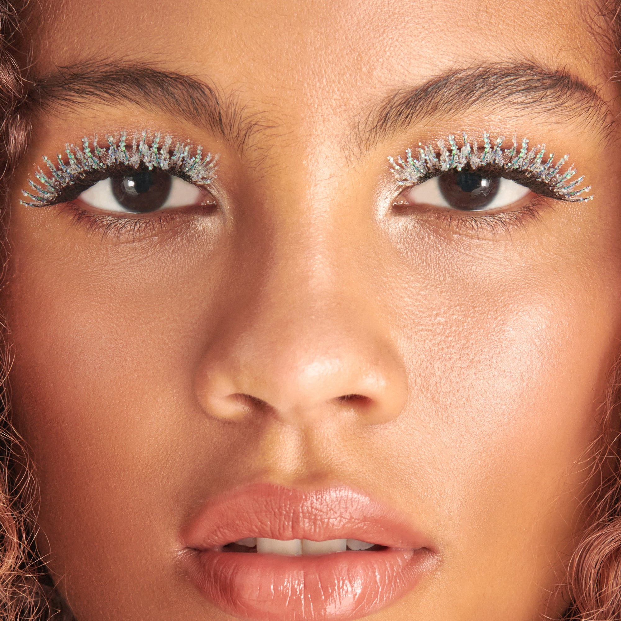 KISS So Natural Holiday False Eyelashes – Fluffy Natural