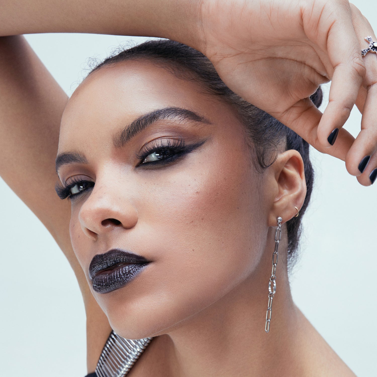 A woman with an updated, 90&