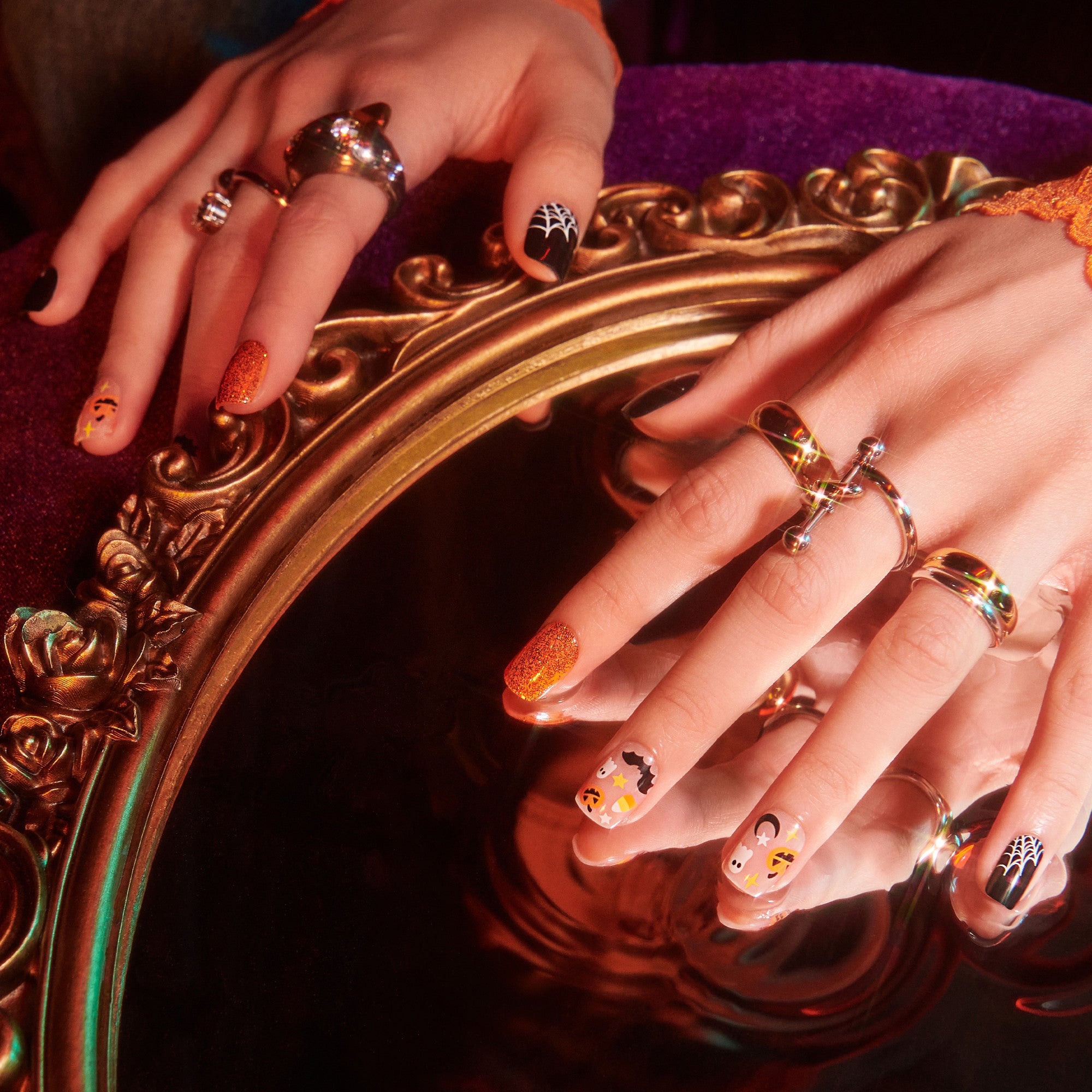 Kiss Haunt Halloween Press On Fake Glue Nails - Fangs for the Memories | Design, Orange & Black, Short, Squoval, Glow In The Dark