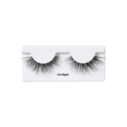 Contents of KISS Rebel lash collection lashes in &