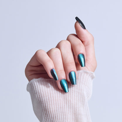 KISS CORE Magnetic Press On Glue Nails – Shimmering