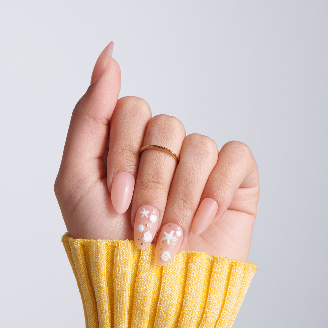 Kiss Glam Jeweled Press On Glue Nails - Shell Me More