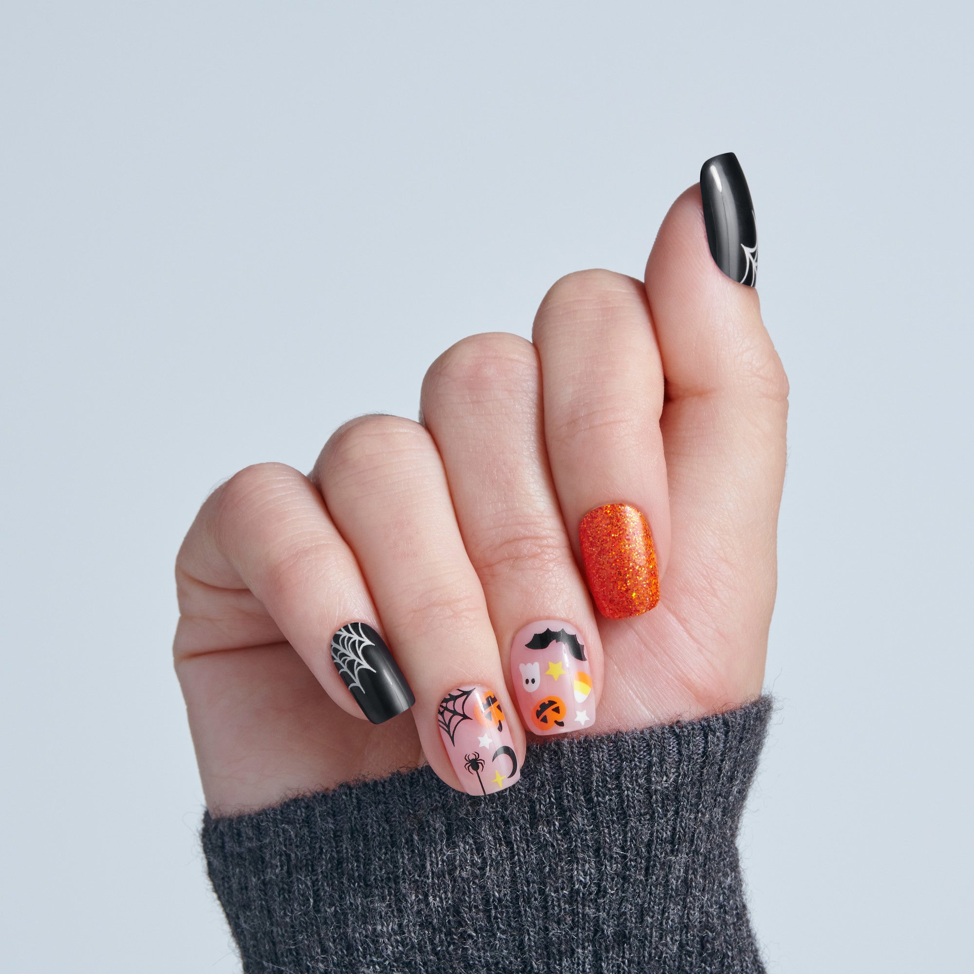 Kiss Haunt Halloween Press On Fake Glue Nails - Fangs for the Memories | Design, Orange &amp; Black, Short, Squoval, Glow In The Dark