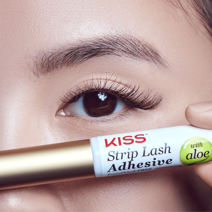 Strip Lash Adhesive with Aloe Latex Free Clear - Image 4