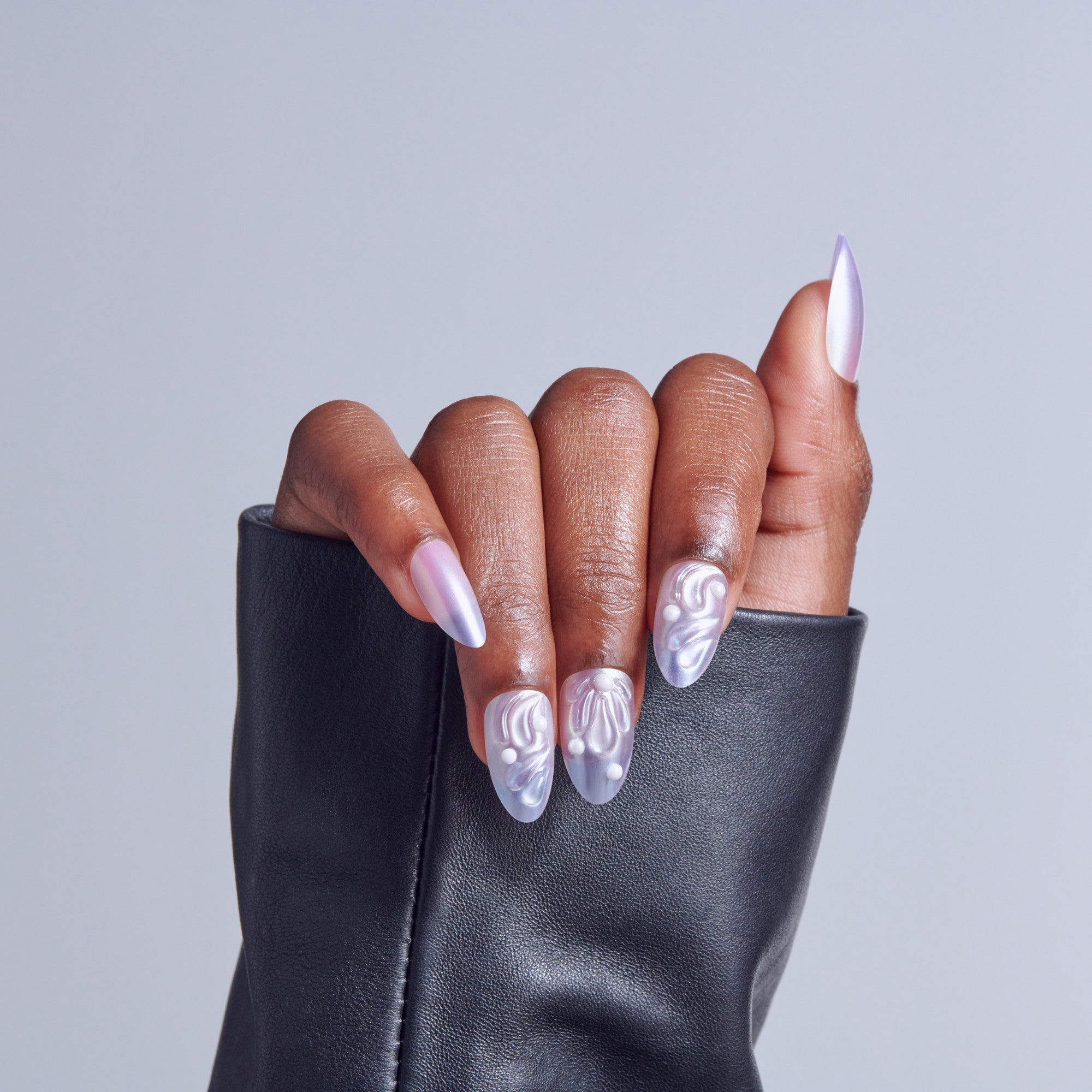 KISS ICON Press On Glue Nails - Remarkable