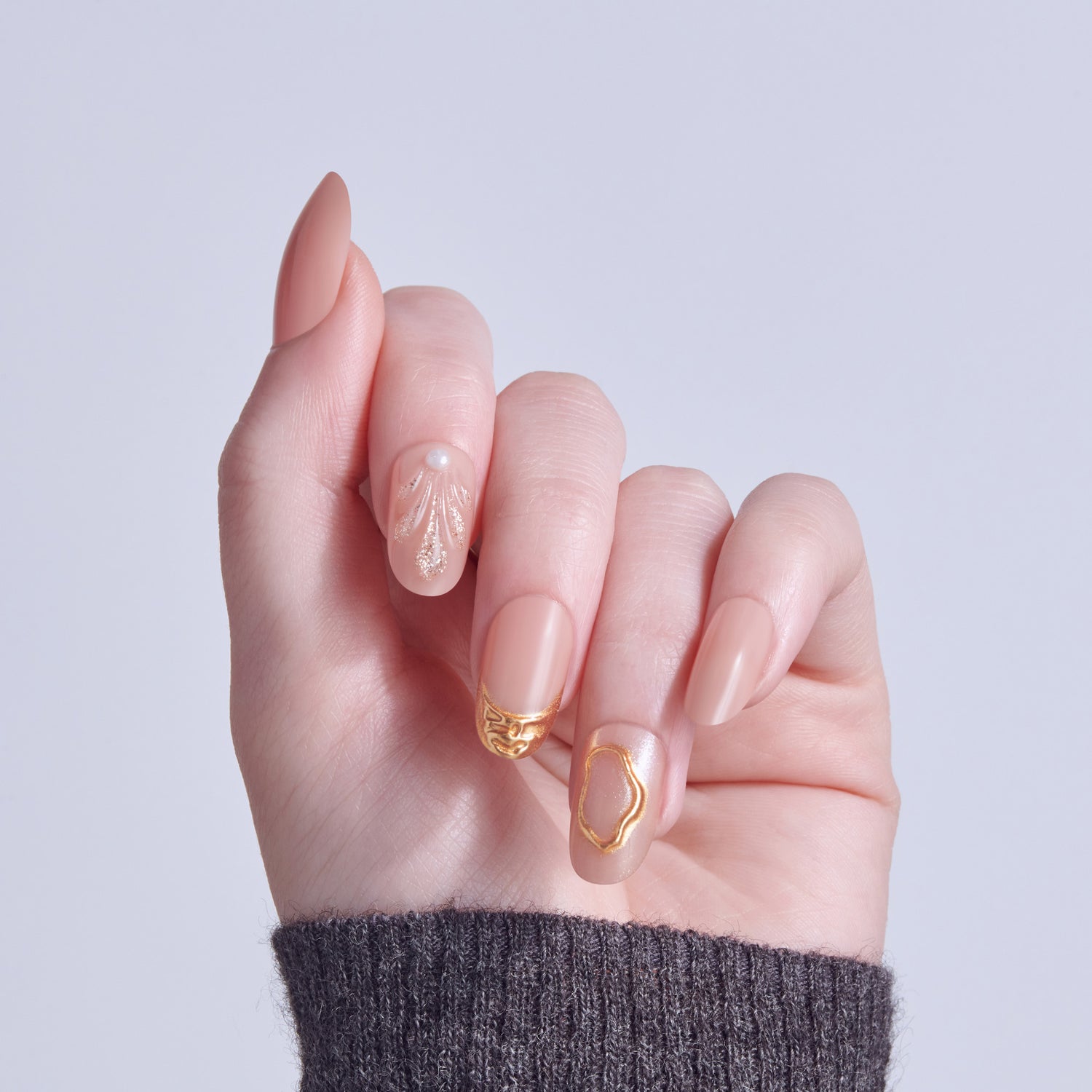 KISS GLAM 3D &amp; Jewel Press On Glue Nails  - Blossoming Love