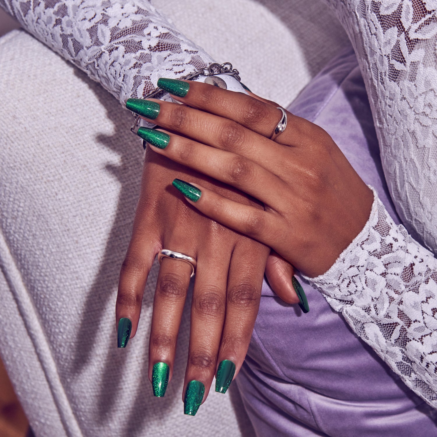 KISS CORE Magnetic Press On Glue Nails – Shimmering