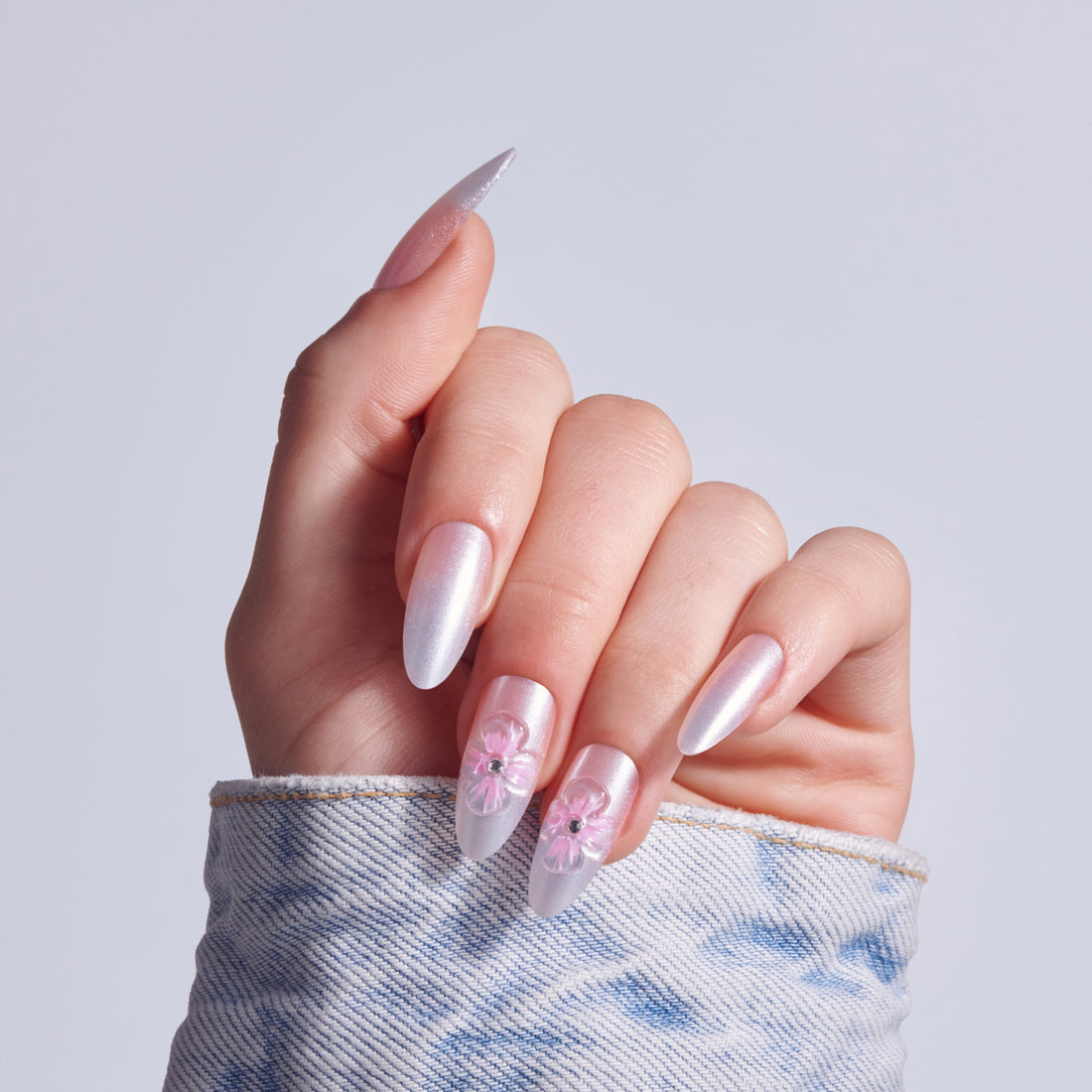 KISS GLAM 3D &amp; Jewel Press On Glue Nails  - Captured