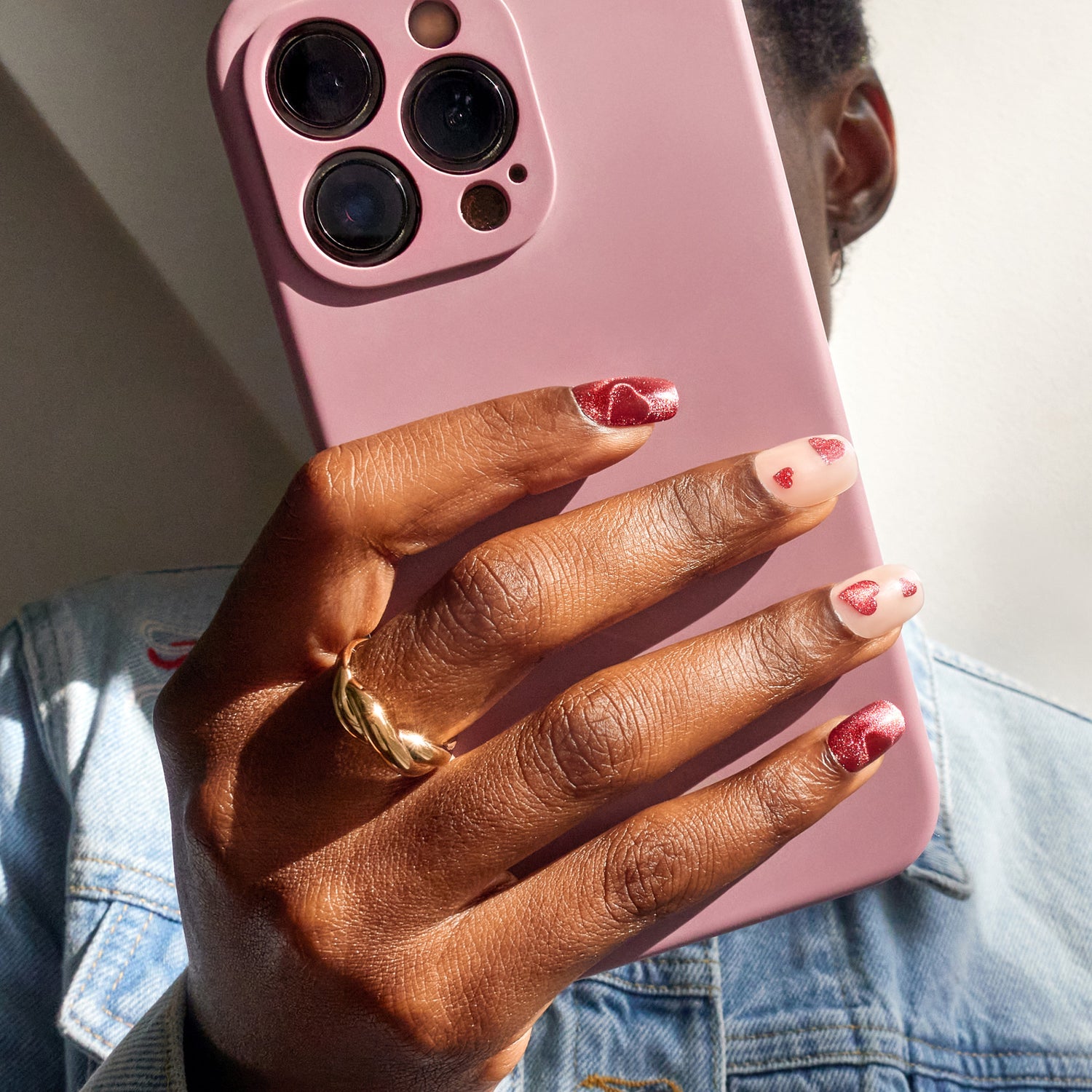 KISS LOVE Design Press On Glue Nails - Hues of Love