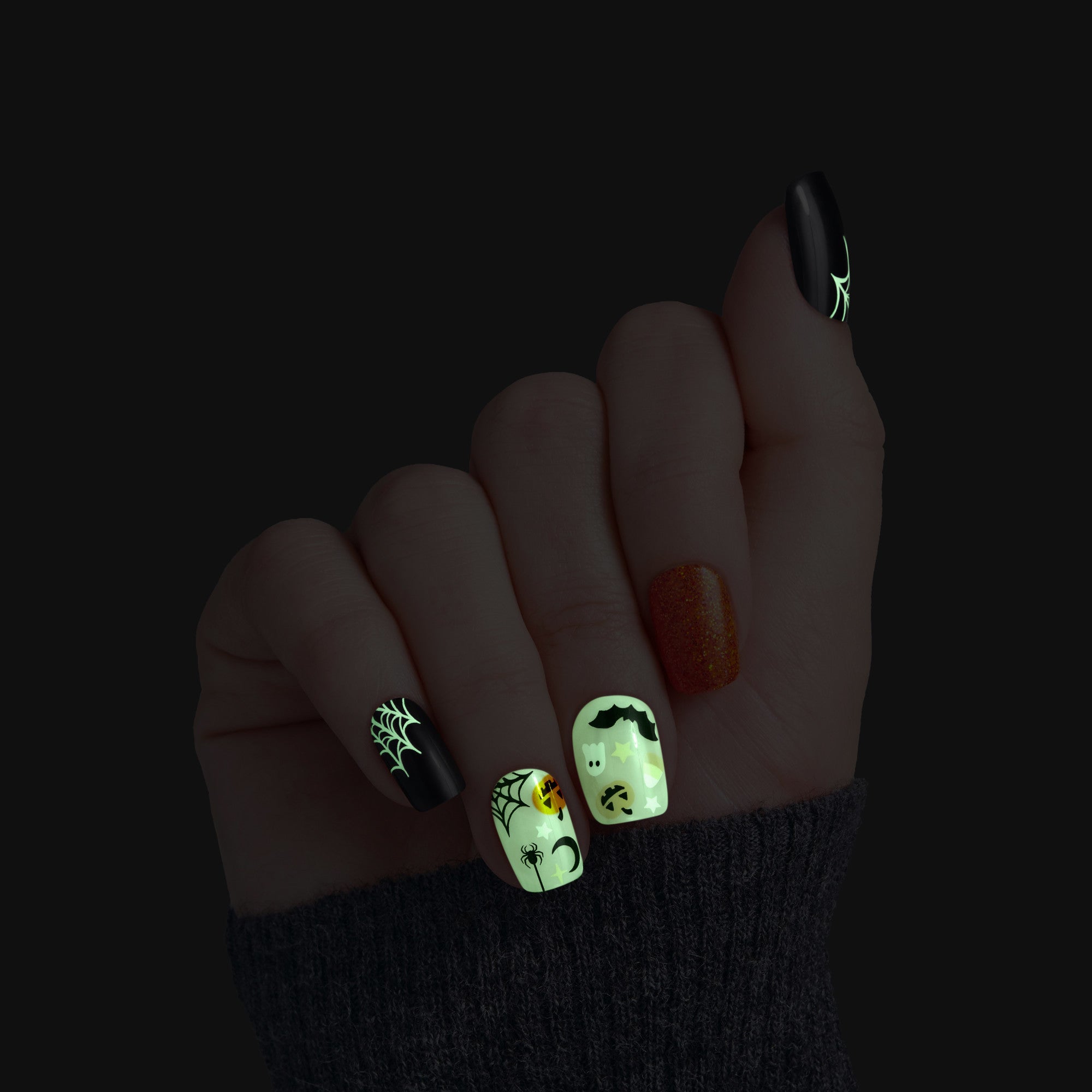 Kiss Haunt Halloween Press On Fake Glue Nails - Fangs for the Memories | Design, Orange &amp; Black, Short, Squoval, Glow In The Dark