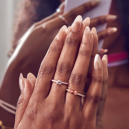 KISS CORE Magnetic Press On Glue Nails - Amazon Falls