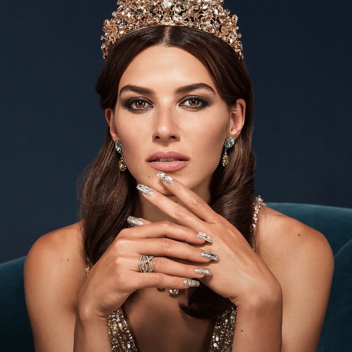 KISS Majestic High-End Prestigious Mani Reusable Ready-To-Wear Fake Nails - My Crown - 38ct