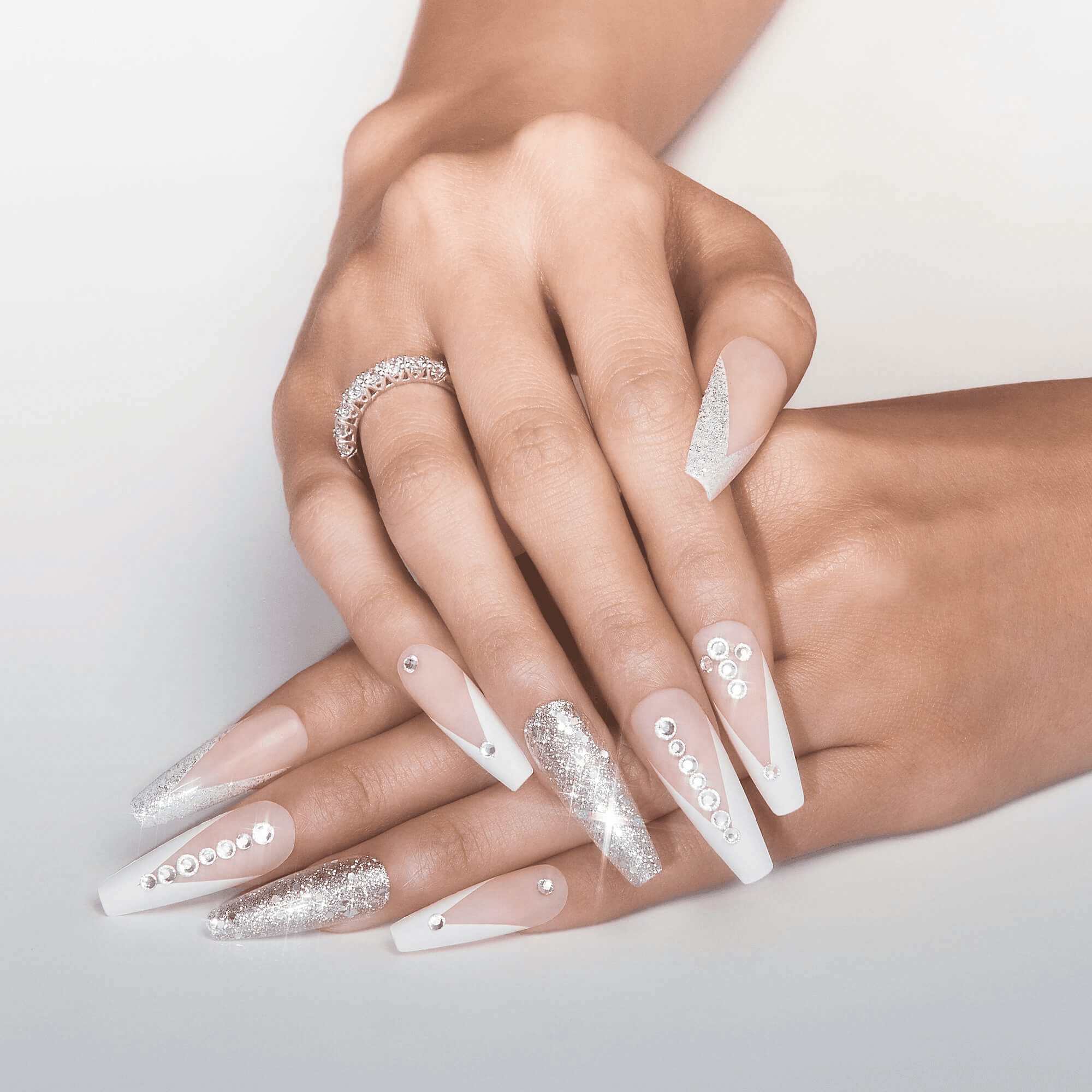KISS Classy Premium Press On Glue Nails - Sophisticated
