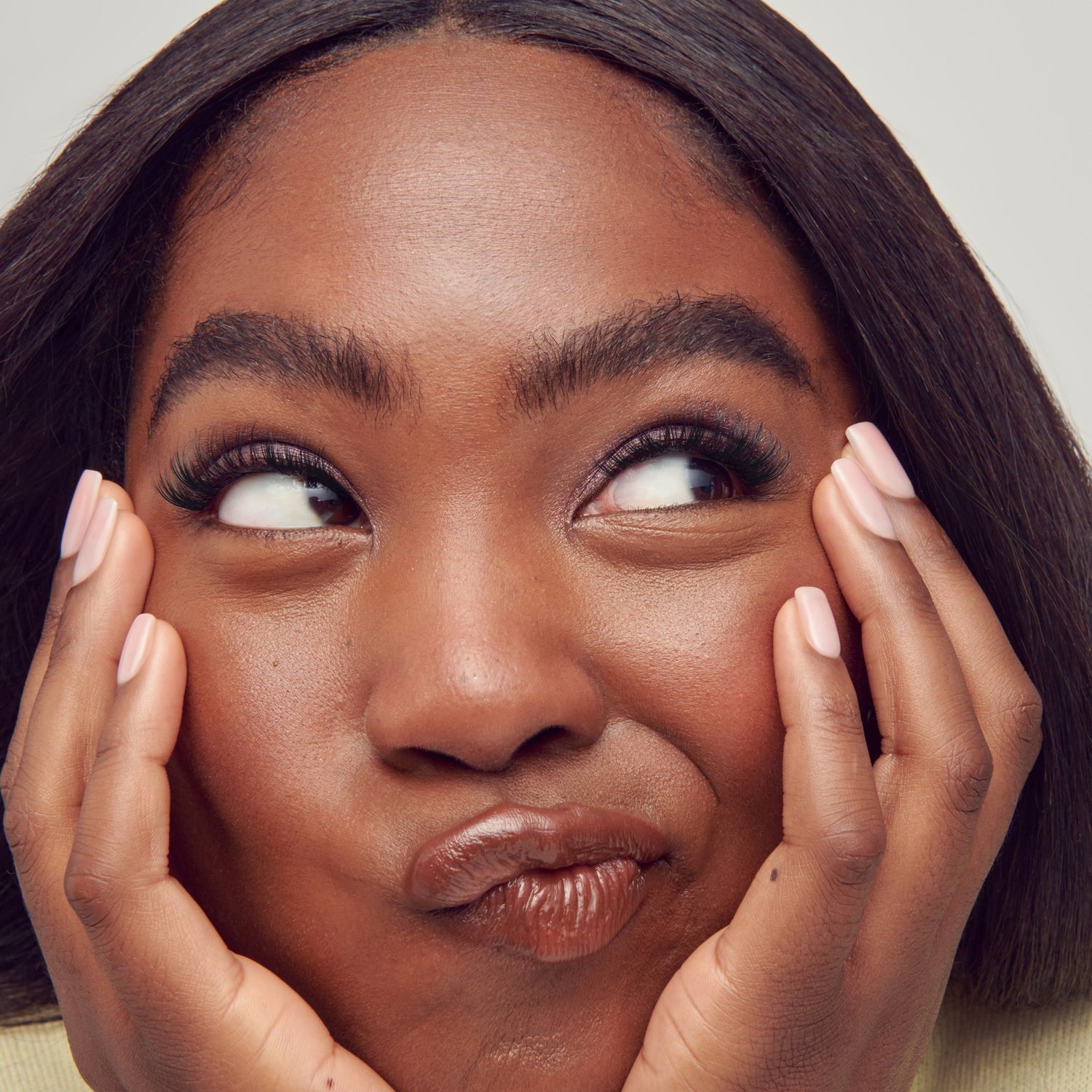 Impress Falsies Self Adhesive Eyelashes, 36 Lash Clusters - Classic Volume