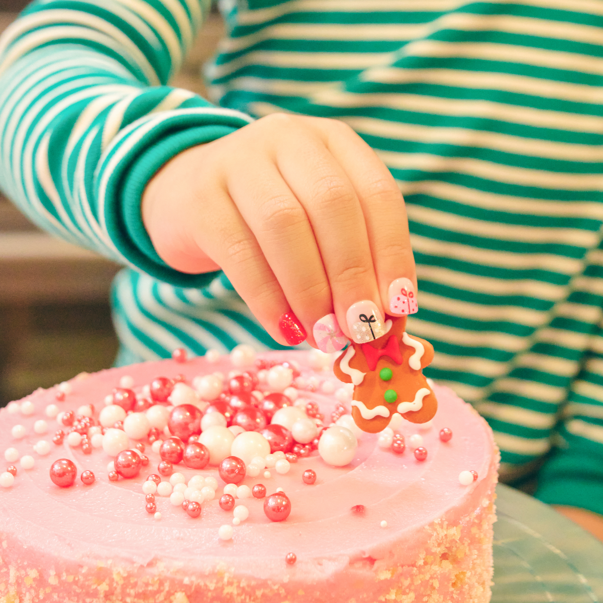 Impress Kids Holiday No Glue Fake Press On Nails - Ho Ho Hugs | Design, Multicolor, Kids, Squoval, Manicure